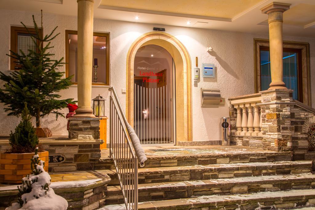 Hotel Garni Landhaus Platzer Zell am Ziller Exterior foto